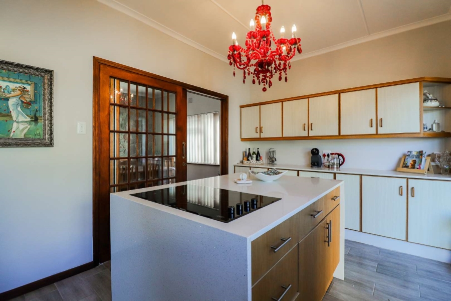 4 Bedroom Property for Sale in Hartenbos Central Western Cape